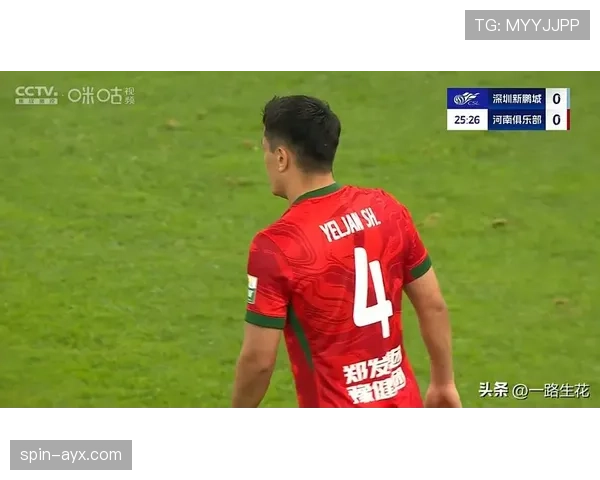 足球头球高手：精准技巧助关键进球，扭转比赛局势