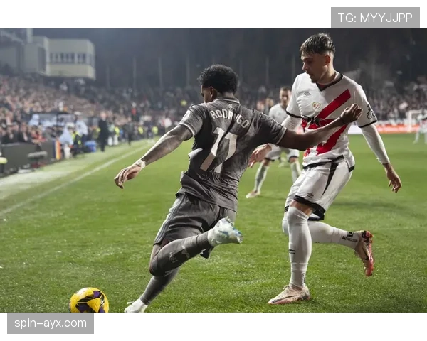 皇马效率与控球撕裂体现阶段性混乱，比赛表现稳定性面临考验